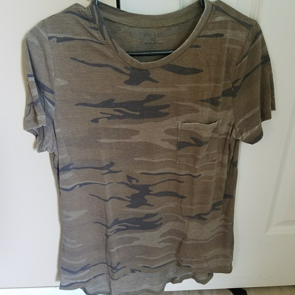 Camo tee